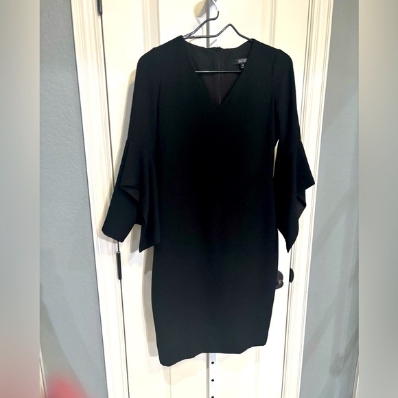 Badgley Mischka Size 0 Black Sheath Dress with Flare Sleeves - Picture 2 of 5